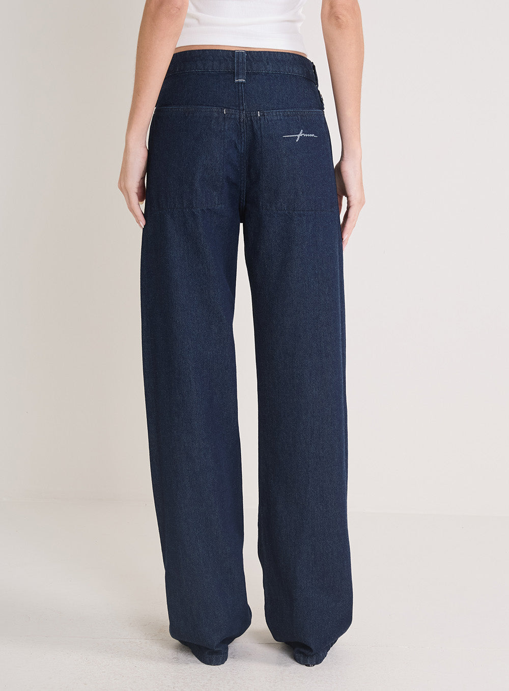 Calça Forum Jeans Feminina Lavagem Escura - Bella