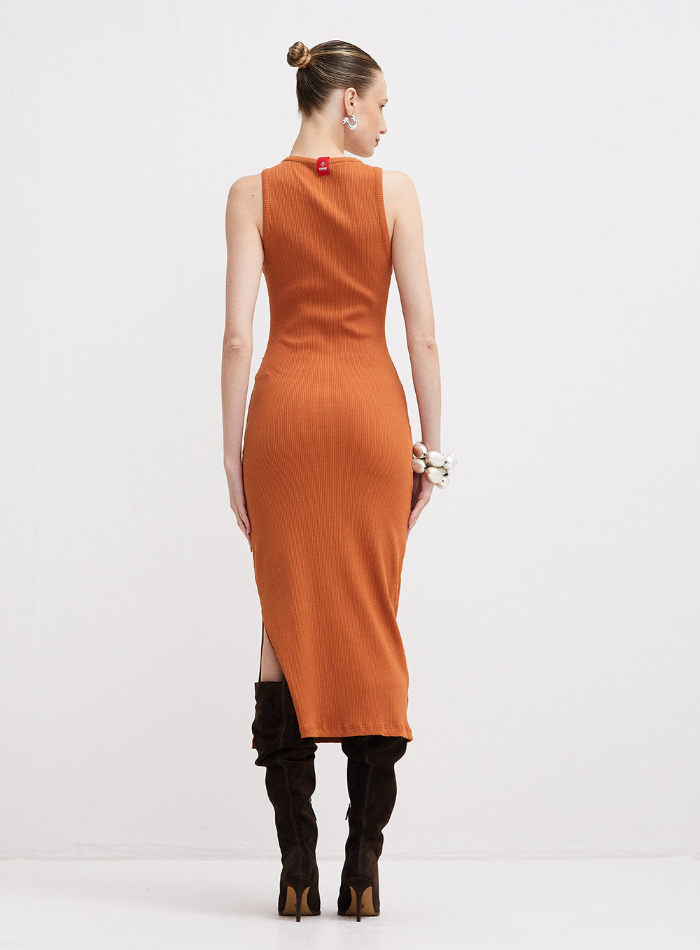 Vestido Forum Midi Justo Canelado com Fenda