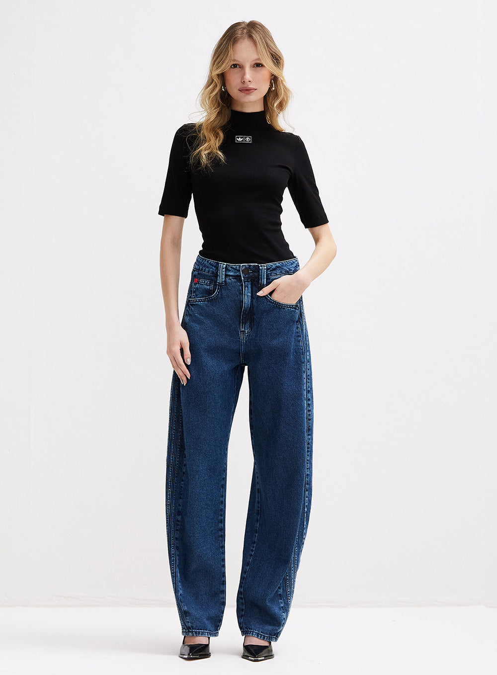 Calça Jeans Feminina Barrel - FORUM | ADIDAS
