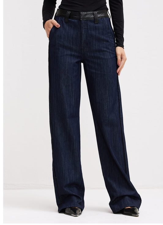 Calça Jeans Feminina com Detalhe no Cós - Bella