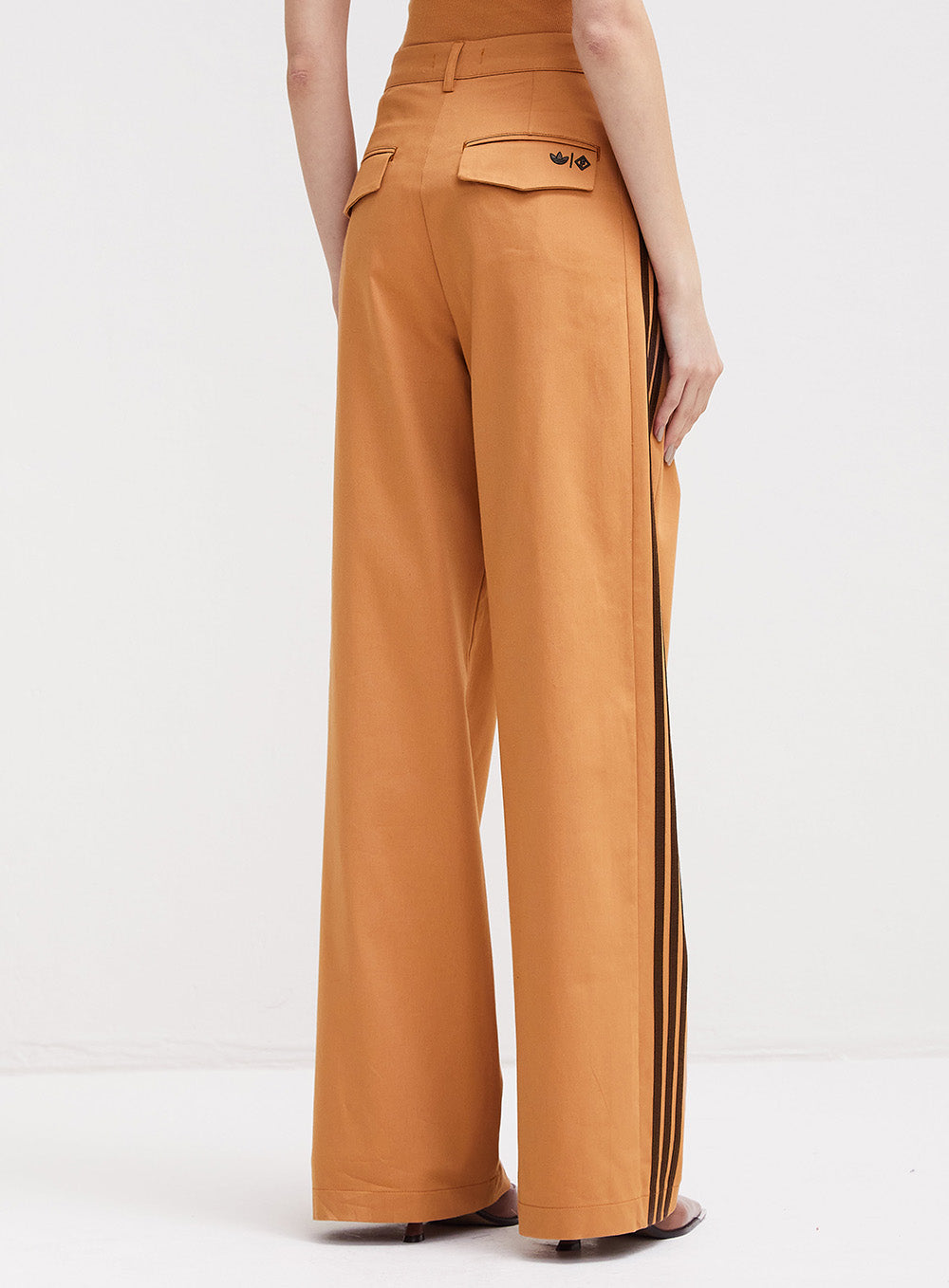 Calça Alfaiataria Ampla Feminina - FORUM | ADIDAS